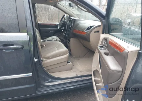 2014 Chrysler Town & Country Touring из США, поврежденный, VIN 2C4RC1BG4ER444204